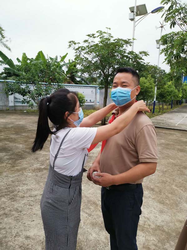 营销型办公室装修创始人-胡锦程