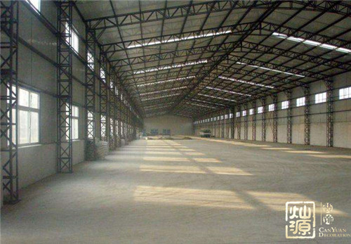 钢结构厂房内部