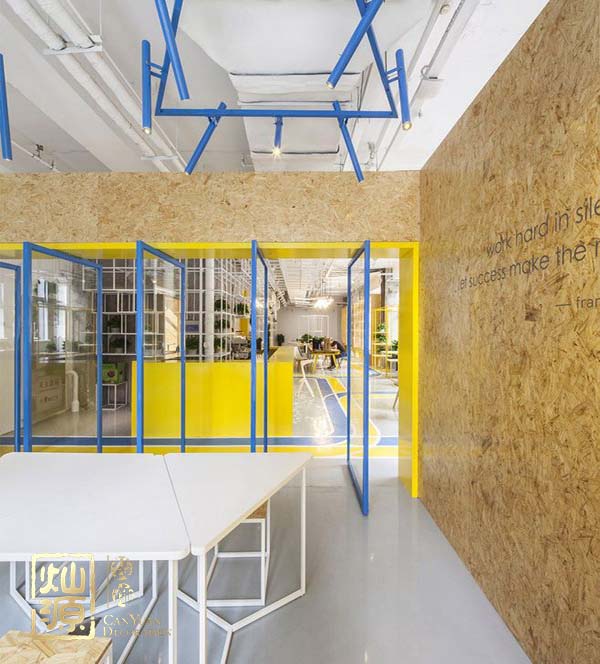 低廉而高档的小型办公室设计方案