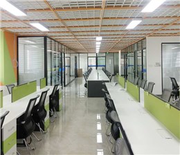 克瑞斯顿外资企业办公室装修施工案例--利来w66最给利装饰