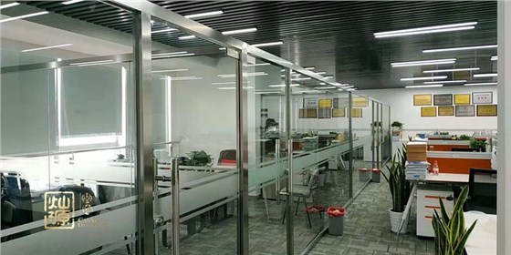 装修办公区域实景图